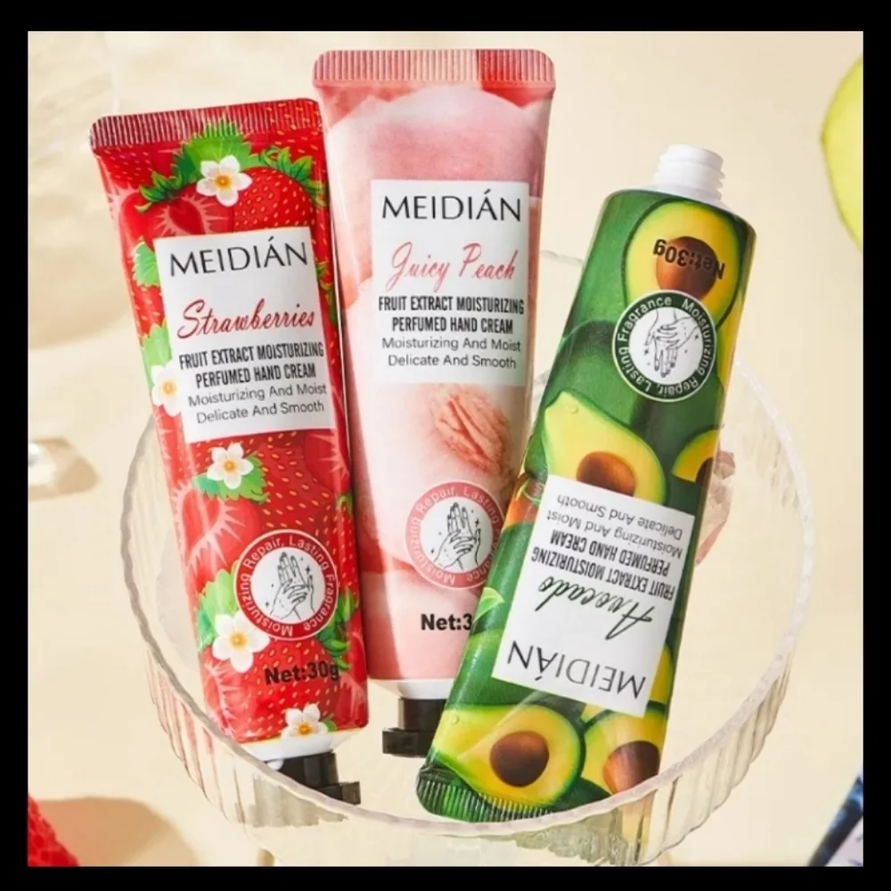 🆕LAST SET🌹FRUIT EXTRACT MOISTURIZING SCENTED HAND CREAM GIFT SET NEW IN BAG